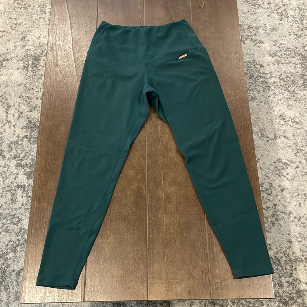 Green SG x Cleo Harper Leggings